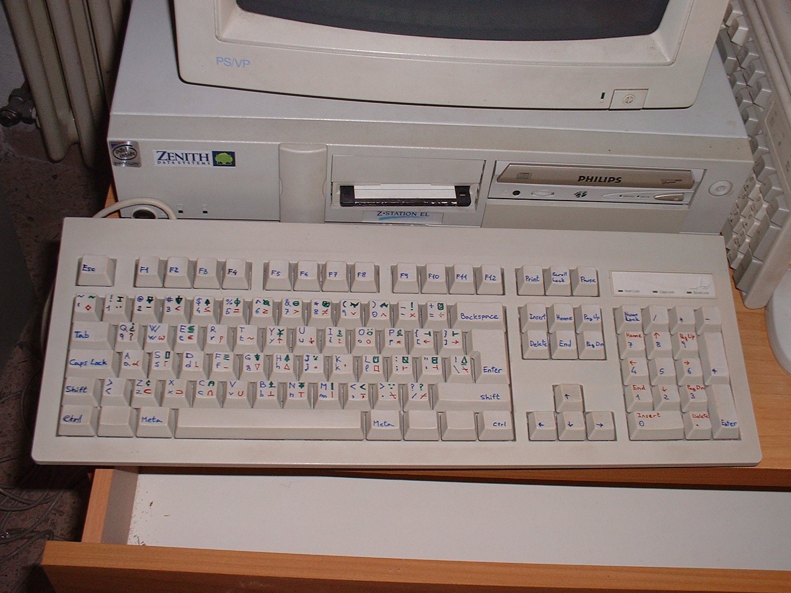 My hand-made APL keyboard from 2006, image 3 of 5